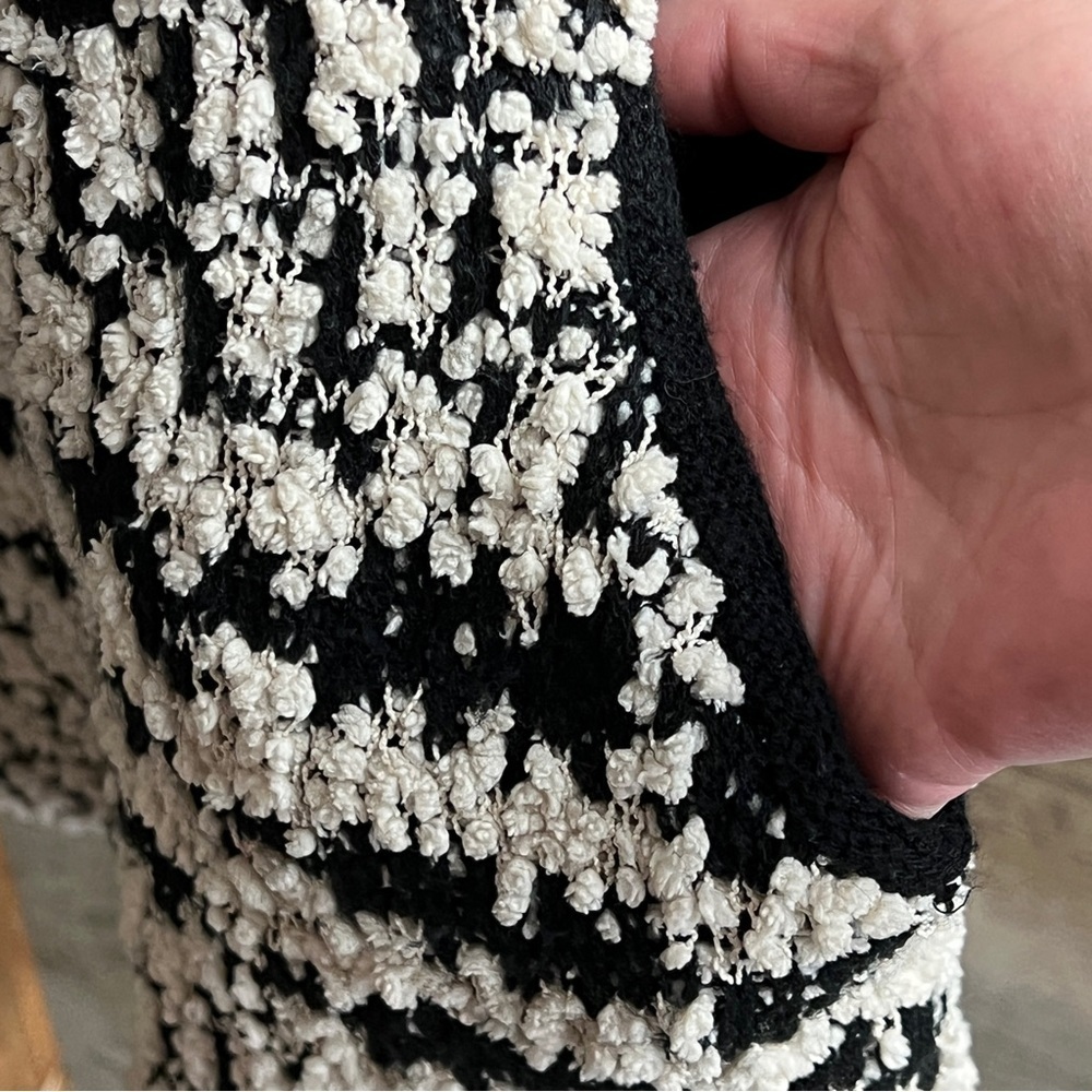 Solitaire Jacket Cape Pancho Ribbed Texture Black and White Front Pockets XL - Picture 5 of 10
